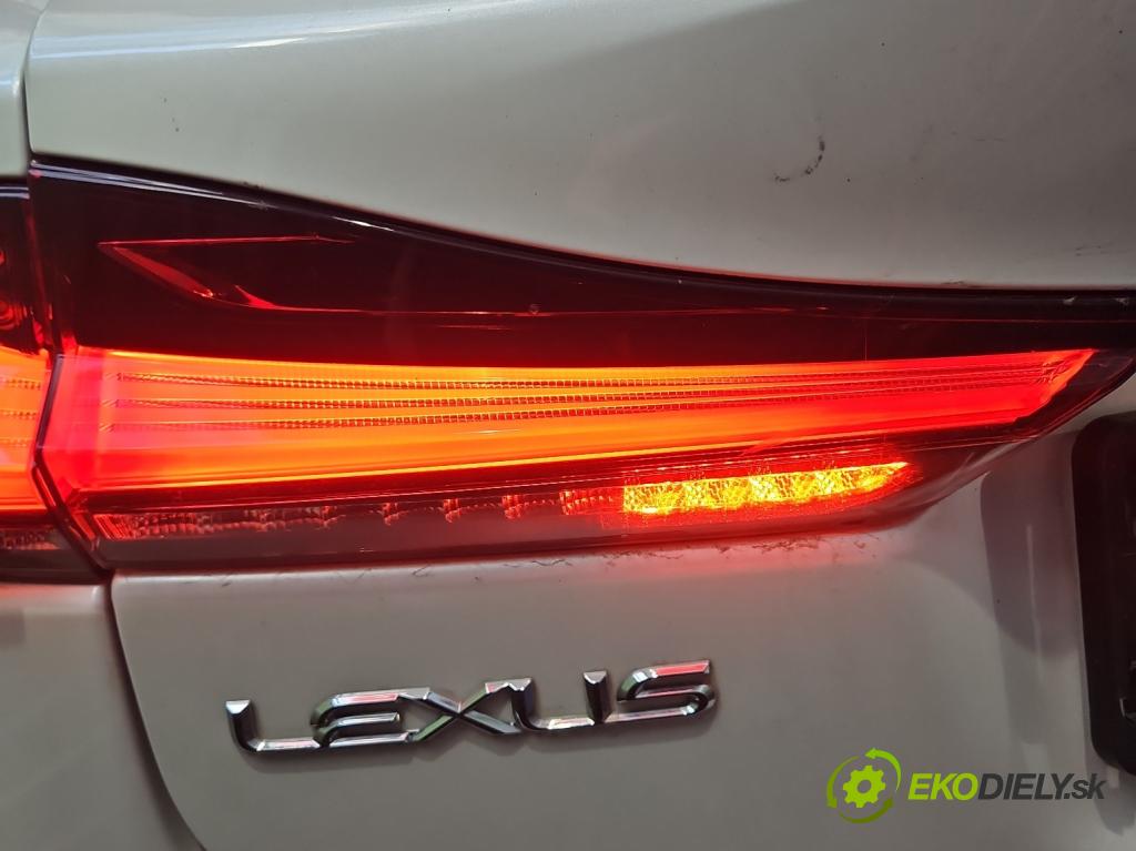 Lexus CT 2010-2022 1.8 VVTI 99 hp automatic 73 kW 1798 cm3 5- světlo zadní levé  (Klika dveří ostatní)