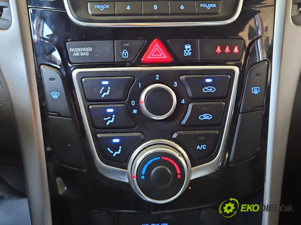 Hyundai I30 II 2012-2016 1.4 16v 100 HP manual 73.2 kW 1396 cm3 5- panel kúrenia 97250-A5XXX