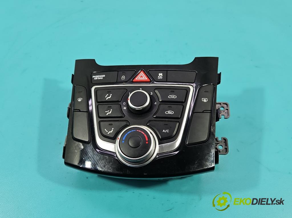 Hyundai I30 II 2012-2016 1.4 16v 100 HP manual 73.2 kW 1396 cm3 5- panel kúrenia 97250-A5XXX