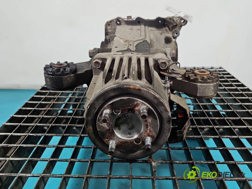 Mitsubishi Outlander II 2006-2013 2.0 DI-D 140 HP manual 103 kW 1968 cm3 5- Most: zadní: T02GS2478