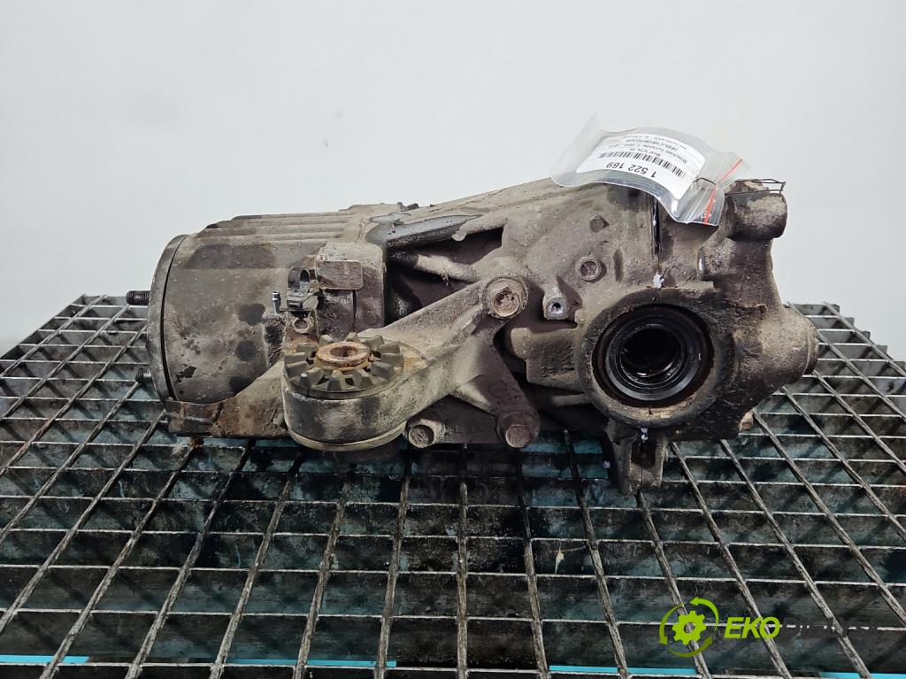 Mitsubishi Outlander II 2006-2013 2.0 DI-D 140 HP manual 103 kW 1968 cm3 5- Most: zadní: T02GS2478