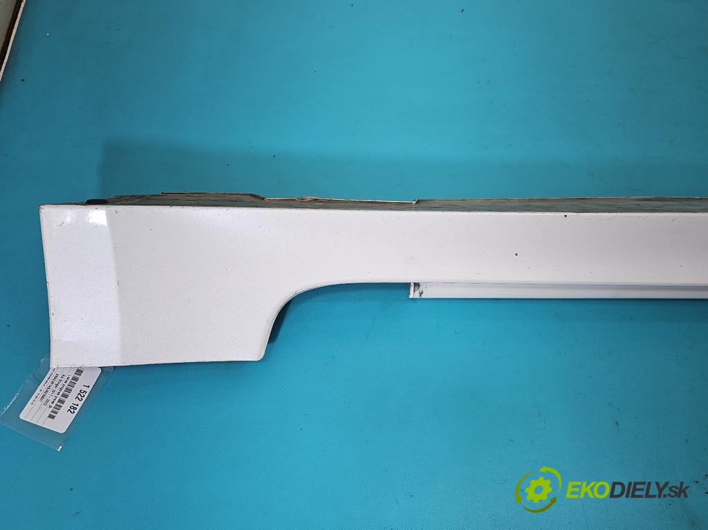 Kia Stinger 2017-2023 2.0 T-GDI: 256KM automatic 188 kW 1998 cm3 5- lišta práh: pravé 87754-J5300 (Lišta prahová)