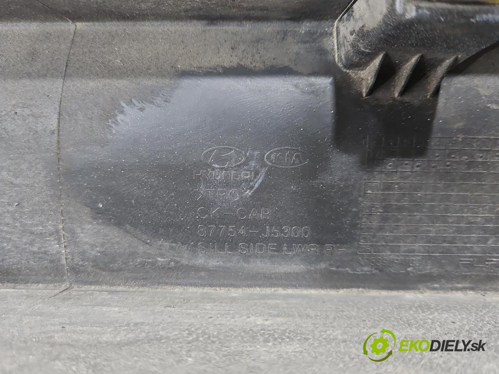 Kia Stinger 2017-2023 2.0 T-GDI: 256KM automatic 188 kW 1998 cm3 5- lišta práh: pravé 87754-J5300 (Lišta prahová)