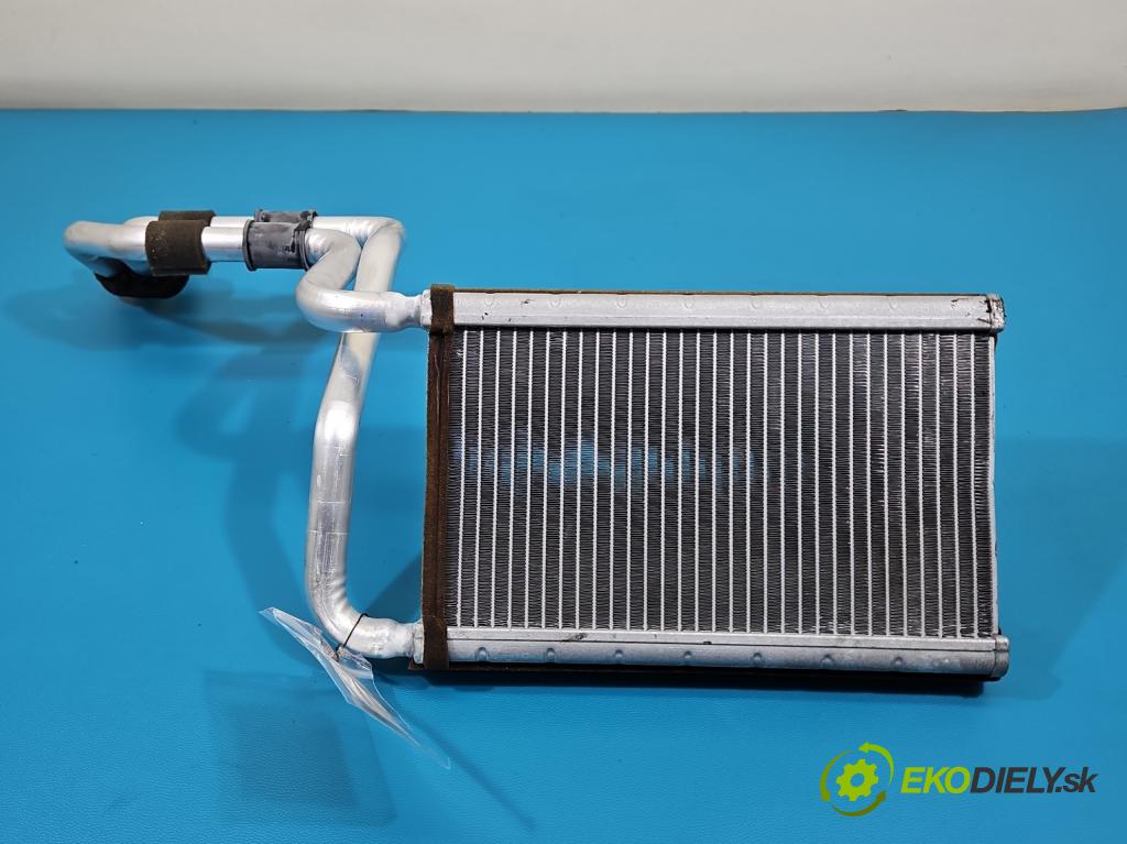 Kia Stinger 2017-2023 2.0 T-GDI 256KM automatic 188 kW 1998 cm3 5- radiátor  (Radiátor topení)