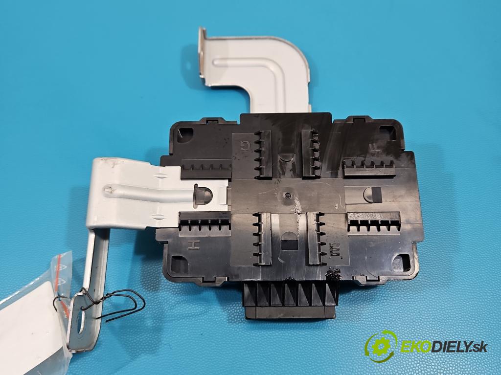 Kia Stinger 2017-2023 2.0 T-GDI: 256KM automatic 188 kW 1998 cm3 5- riadiaca jednotka ostatné 95310-J5000