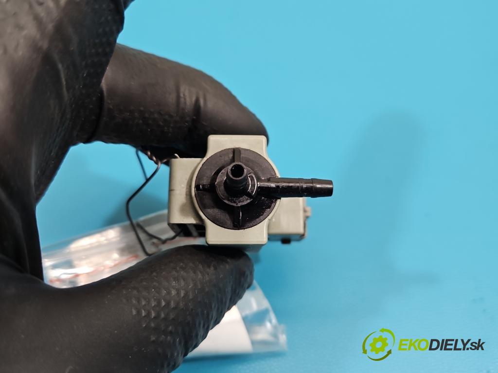 Kia Stinger 2017-2023 2.0 T-GDI: 256KM automatic 188 kW 1998 cm3 5- ventil podtlaku 39400-2C300 (Ventil)