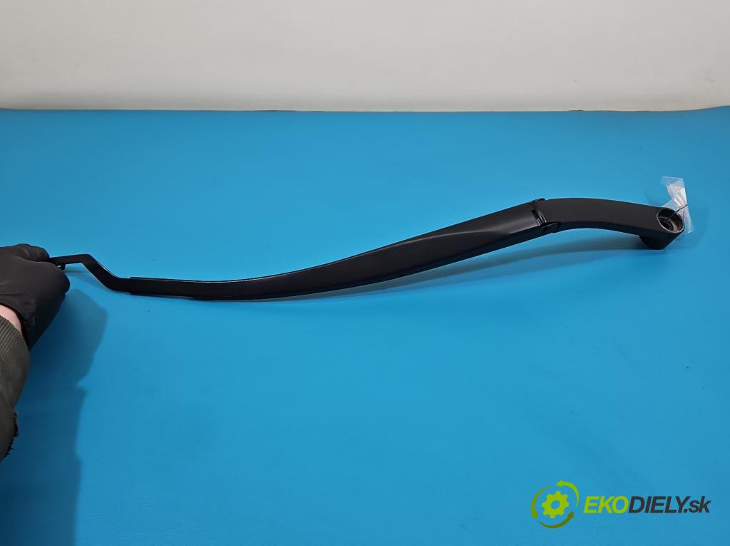 Kia Stinger 2017-2023 2.0 T-GDI: 256KM automatic 188 kW 1998 cm3 5- rameno stieračov pravé CKL-PA