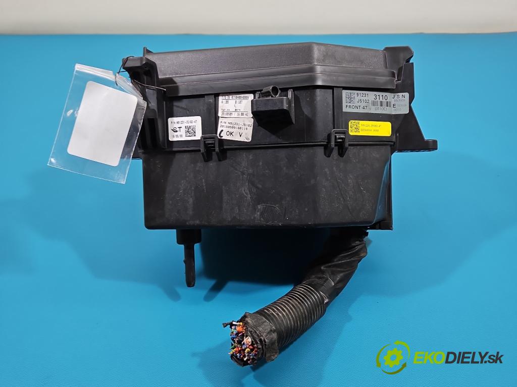 Kia Stinger 2017-2023 2.0 T-GDI: 256KM automatic 188 kW 1998 cm3 5- skrinka poistka 91950-J5620 (Poistková skrinka)