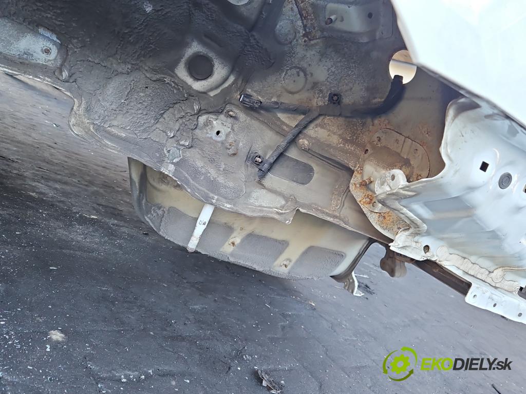 Kia Stinger 2017-2023 2.0 T-GDI 256KM automatic 188 kW 1998 cm3 5- blatnik zadní levý