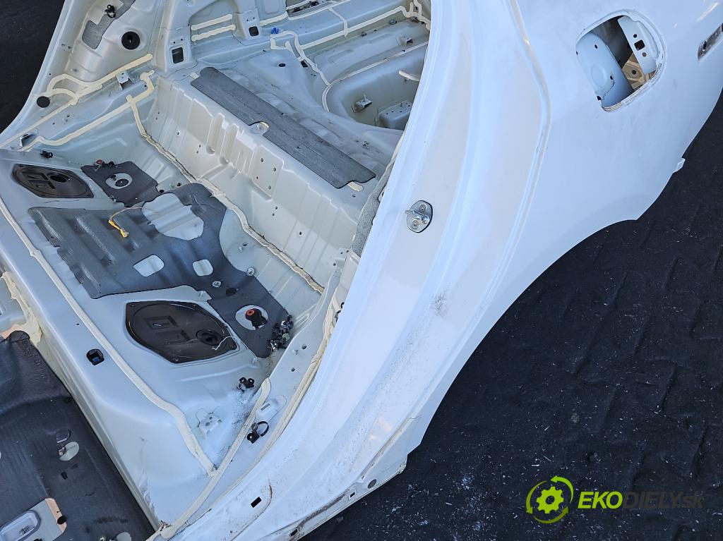 Kia Stinger 2017-2023 2.0 T-GDI 256KM automatic 188 kW 1998 cm3 5- blatnik zadní levý