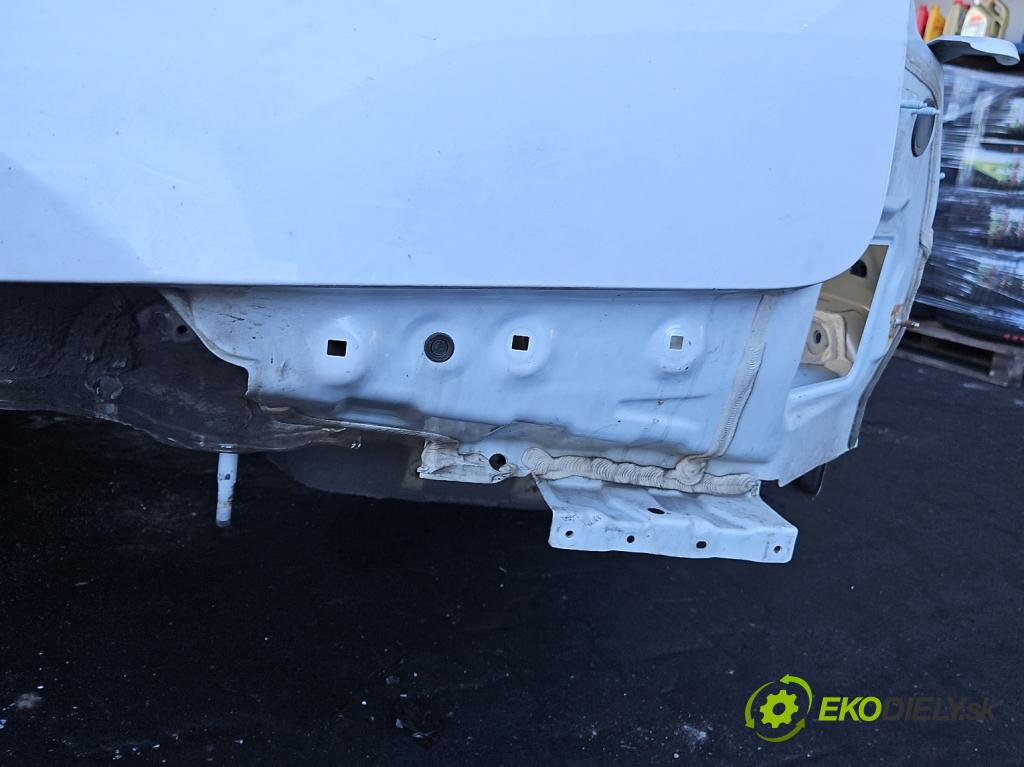 Kia Stinger 2017-2023 2.0 T-GDI 256KM automatic 188 kW 1998 cm3 5- blatnik zadní levý