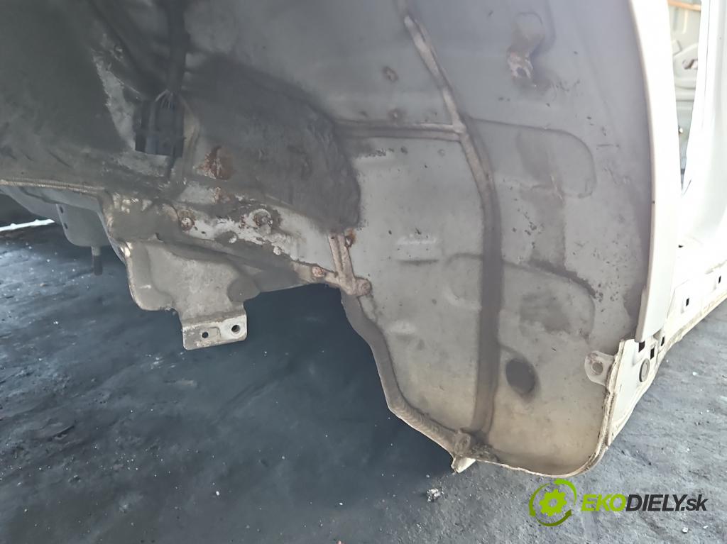 Kia Stinger 2017-2023 2.0 T-GDI 256KM automatic 188 kW 1998 cm3 5- blatnik zadní pravý