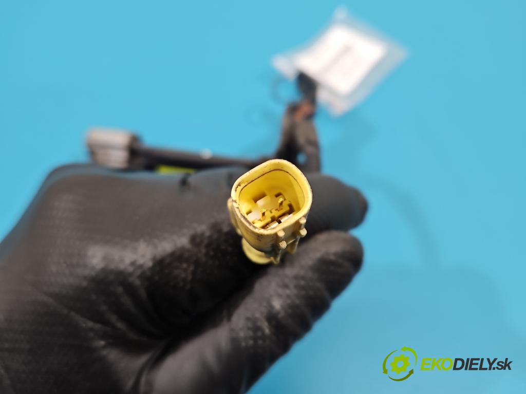 Kia Stinger 2017-2023 2.0 T-GDI: 256KM automatic 188 kW 1998 cm3 5- airbag vzduch: ostatné