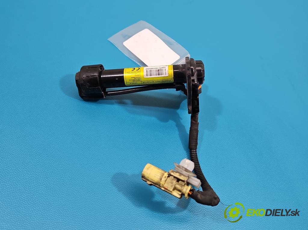 Kia Stinger 2017-2023 2.0 T-GDI: 256KM automatic 188 kW 1998 cm3 5- airbag vzduch: ostatné