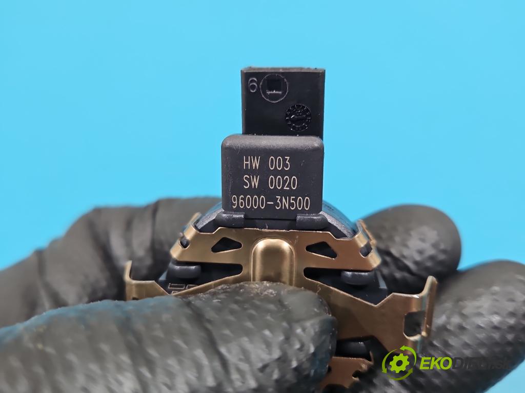 Kia Stinger 2017-2023 2.0 T-GDI: 256KM automatic 188 kW 1998 cm3 5- snímač déšť: 96000-3N500 (Snímač dažďa)