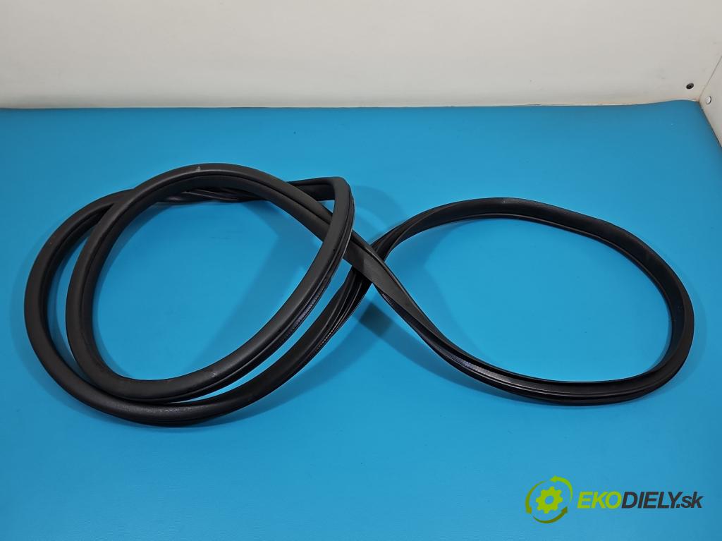 Kia Stinger 2017-2023 2.0 T-GDI 256KM automatic 188 kW 1998 cm3 5- Těsnění: dveře přední levé