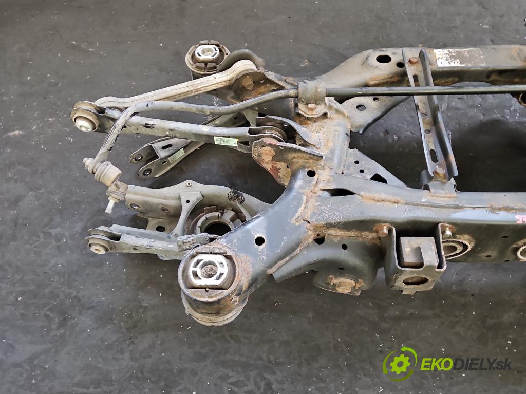 Kia Stinger 2017-2023 2.0 T-GDI 256KM automatic 188 kW 1998 cm3 5- zadní výztuha (Zadní výztuha)