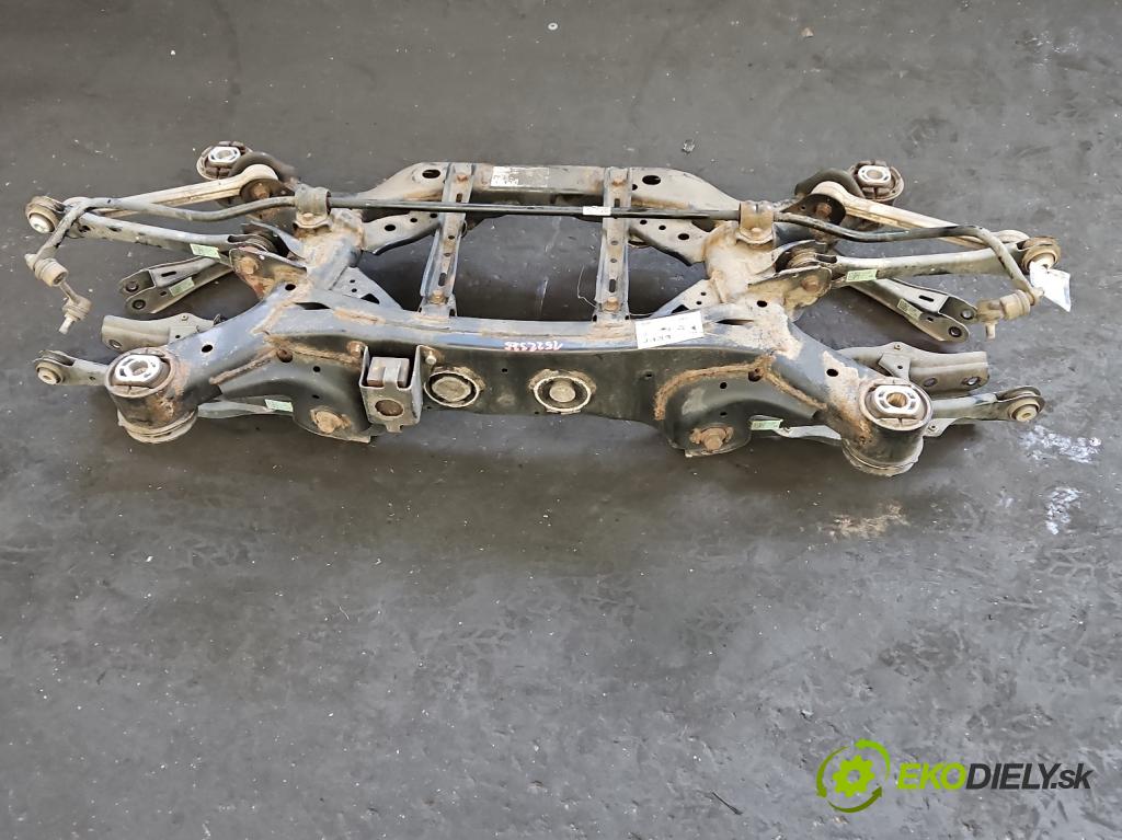 Kia Stinger 2017-2023 2.0 T-GDI 256KM automatic 188 kW 1998 cm3 5- zadní výztuha  (Zadní výztuha)