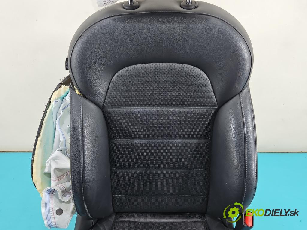 Kia Stinger 2017-2023 2.0 T-GDI 256KM automatic 188 kW 1998 cm3 5- Sedadlo pravý  (Sedadlo)