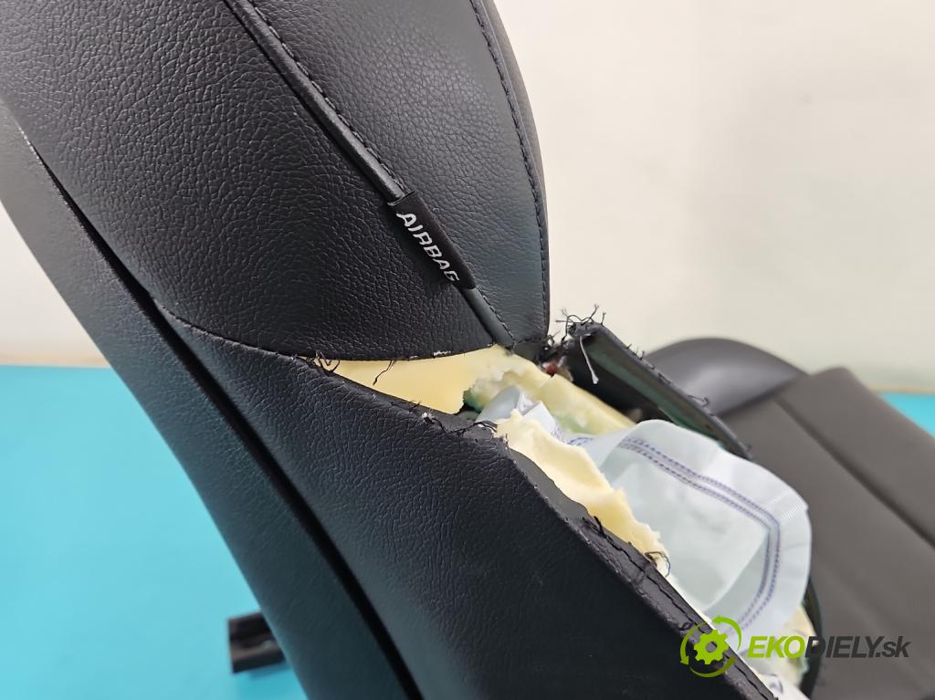 Kia Stinger 2017-2023 2.0 T-GDI 256KM automatic 188 kW 1998 cm3 5- Sedadlo pravý  (Sedadlo)