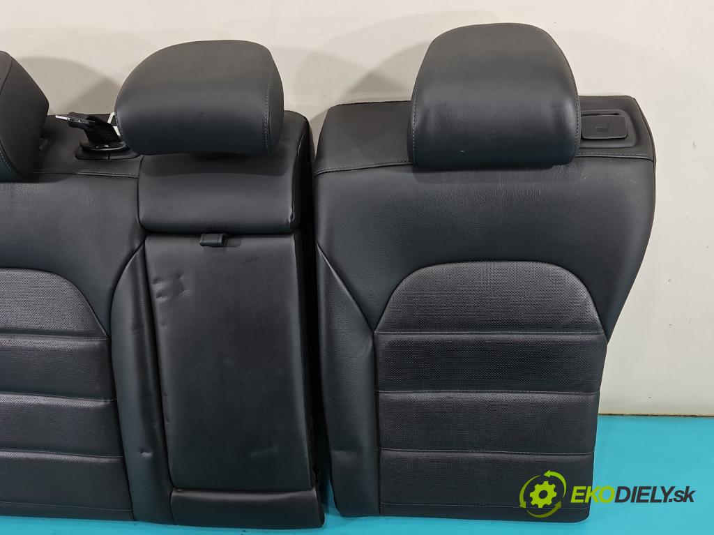 Kia Stinger 2017-2023 2.0 T-GDI: 256KM automatic 188 kW 1998 cm3 5- Pohovka: zadné (Sedadlo)