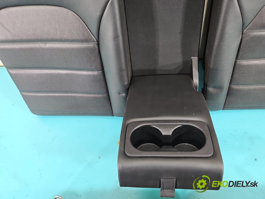 Kia Stinger 2017-2023 2.0 T-GDI: 256KM automatic 188 kW 1998 cm3 5- Pohovka: zadné (Sedadlo)