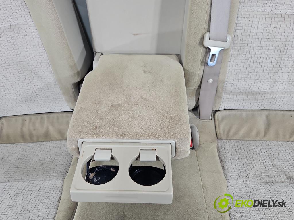 Toyota Land Cruiser J120 2002-2010 3.0 D4D 166 hp automatic 122 kW 2982 cm3 5- Pohovka: zadní  (Sedadlo)