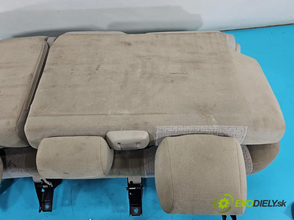 Toyota Land Cruiser J120 2002-2010 3.0 D4D 166 hp automatic 122 kW 2982 cm3 5- Pohovka: zadní  (Sedadlo)