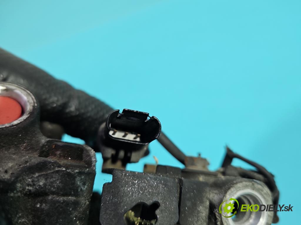 Bmw 7 F01 2008-2015 3.0d 245KM automatic 180 kW 2993 cm3 4- Kompresor: klimatizácie 447260-2981 (Kompresor klimatizácie)