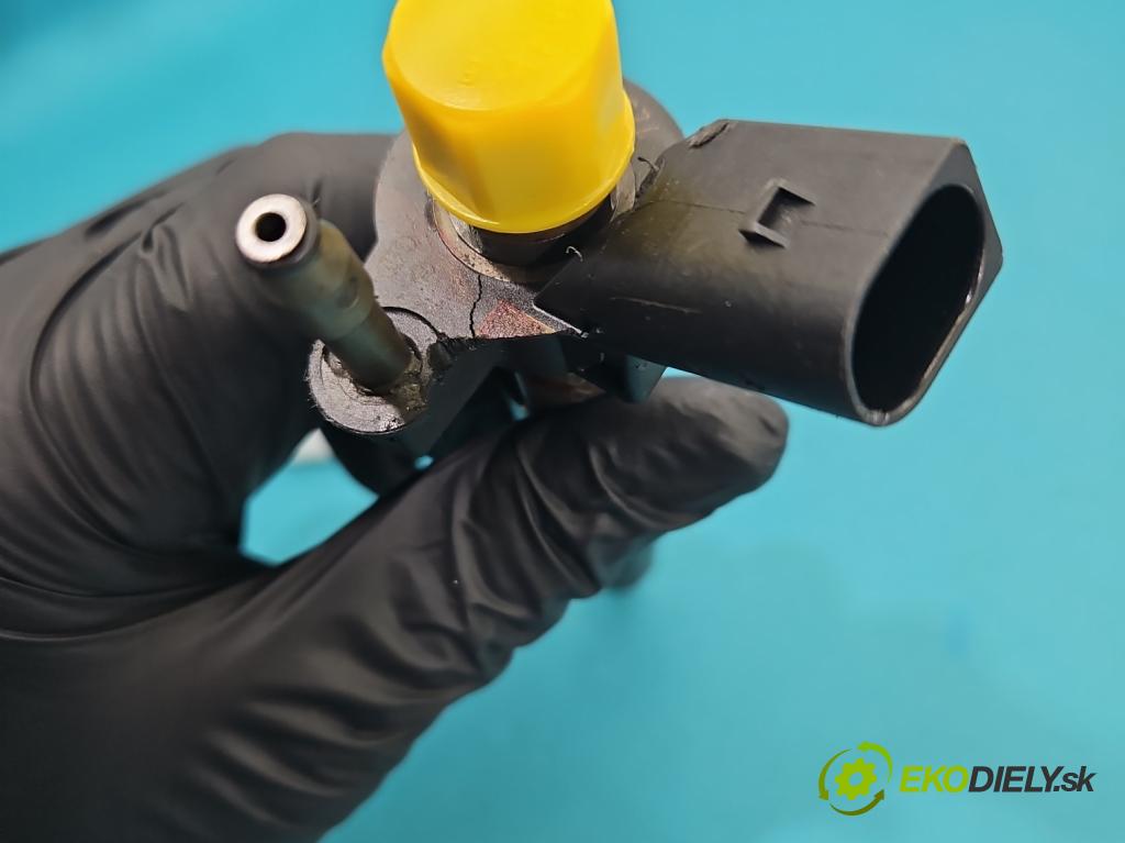 Bmw 7 F01 2008-2015 3.0d 245KM automatic 180 kW 2993 cm3 4- vstrek 0445116024 (Vstrekovač paliva)