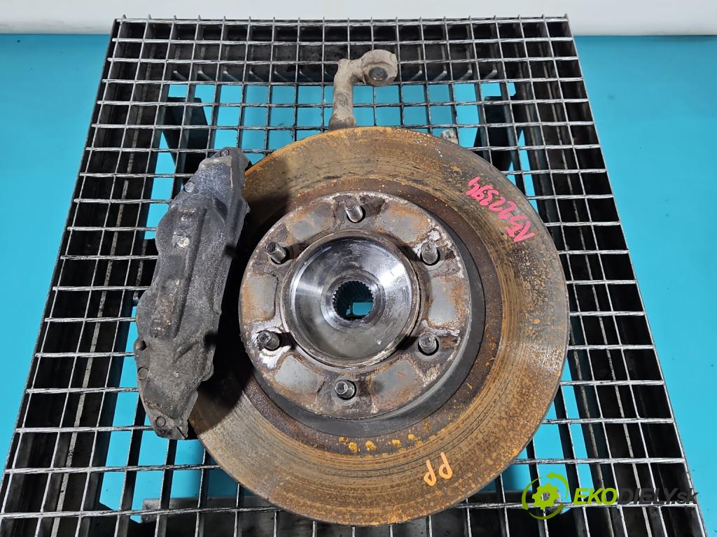 Toyota Land Cruiser J120 2002-2010 3.0 D4D 166 HP automatic 122 kW 2982 cm3 5- náboj pravé  (Náboj kolesa)