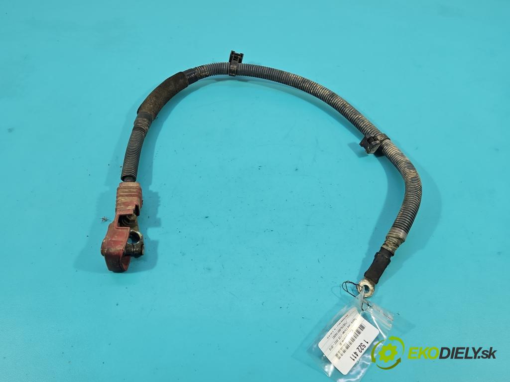 Toyota Land Cruiser J120 2002-2010 3.0 D4D 166 hp automatic 122 kW 2982 cm3 5- kontakt plusová