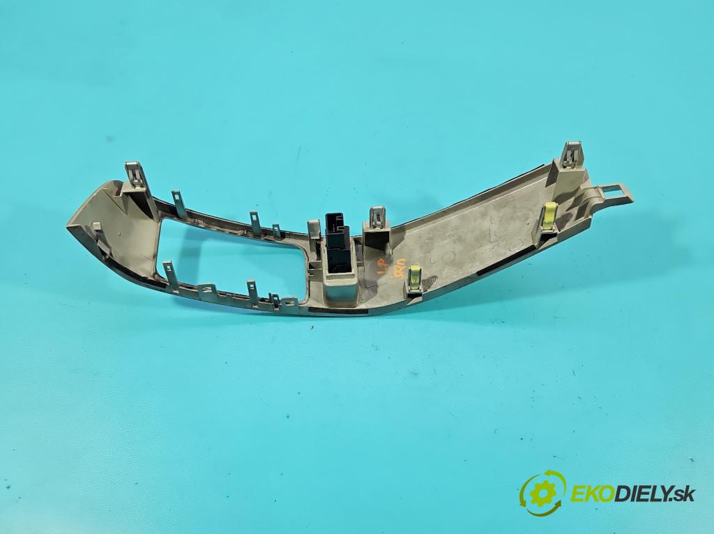 Toyota Land Cruiser J120 2002-2010 3.0 D4D 166 HP automatic 122 kW 2982 cm3 5- lišta ozdobná vnitŕní: 655475-0010