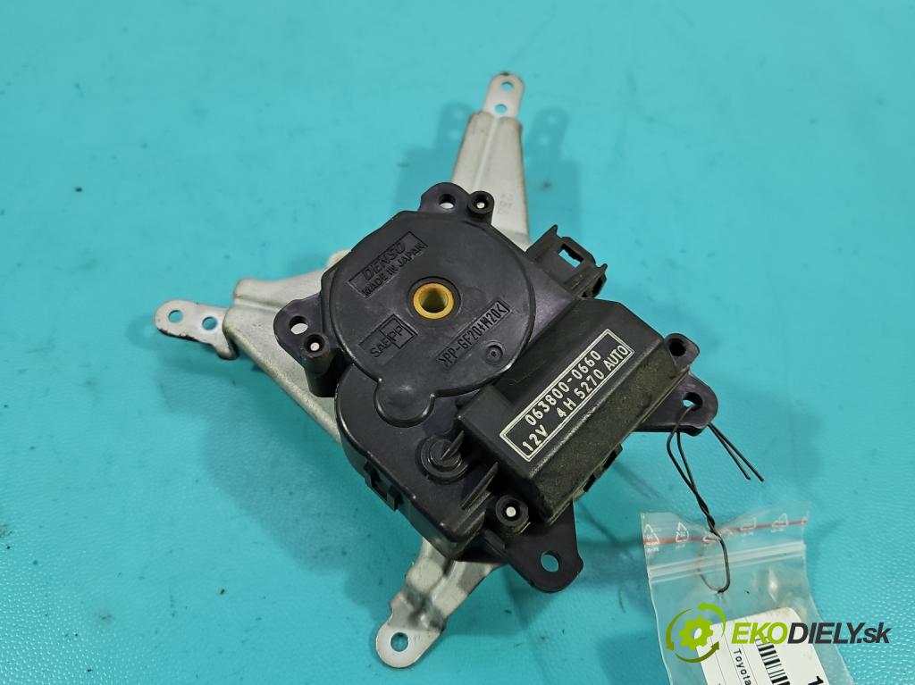 Toyota Land Cruiser J120 2002-2010 3.0 D4D 166 hp automatic 122 kW 2982 cm3 5- motorek topení 063800-0660