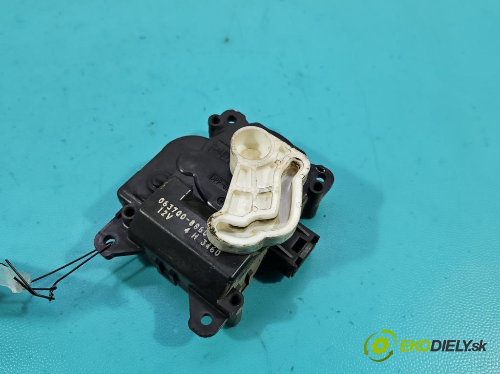 Toyota Land Cruiser J120 2002-2010 3.0 D4D 166 hp automatic 122 kW 2982 cm3 5- motorek topení 063700-8860