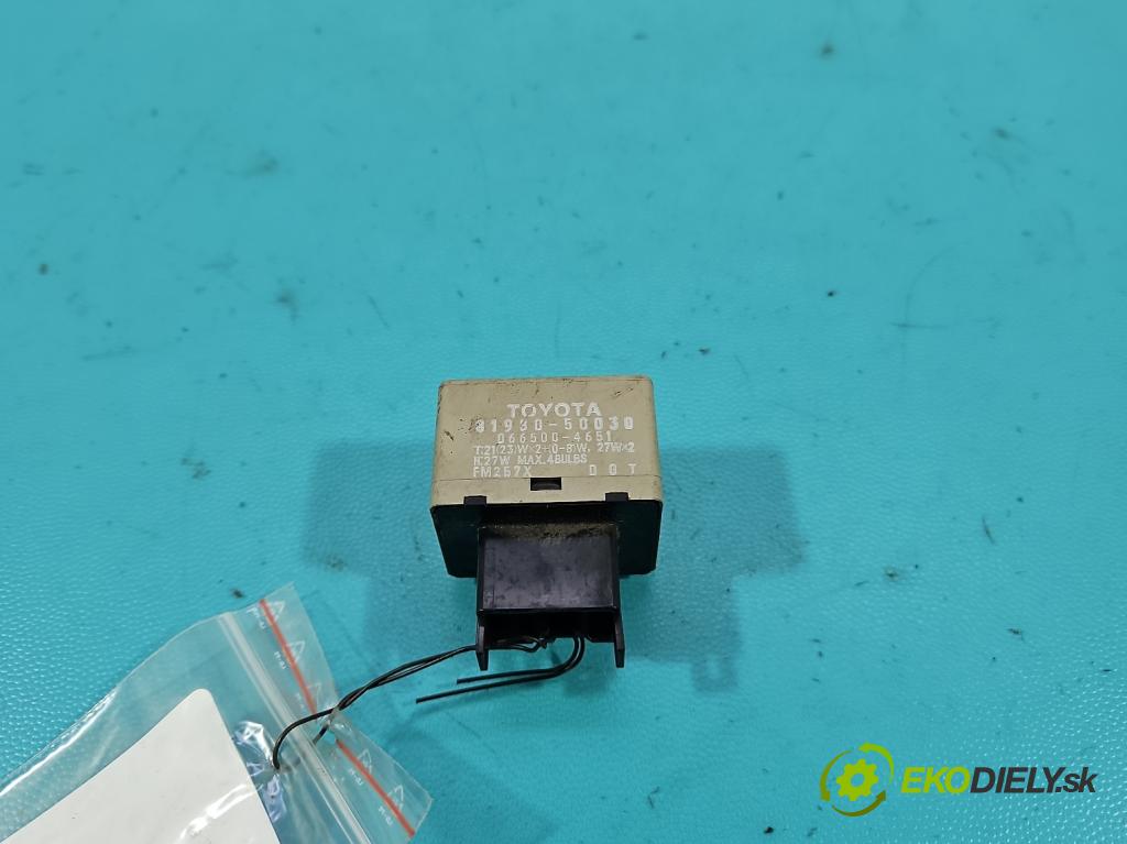 Toyota Land Cruiser J120 2002-2010 3.0 D4D 166 HP automatic 122 kW 2982 cm3 5- Relé: ostatné 81980-50030