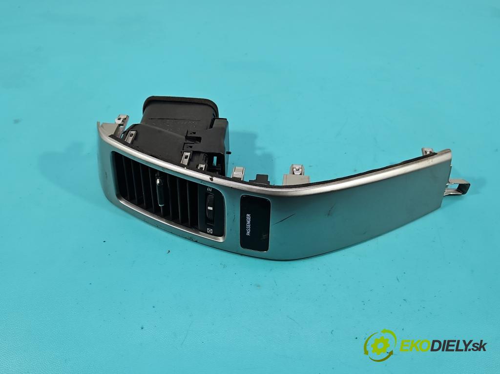 Toyota Land Cruiser J120 2002-2010 3.0 D4D 166 HP automatic 122 kW 2982 cm3 5- Mřížka: kúrenia stredová 655643-0040 (Mriežka kúrenia (fukár))