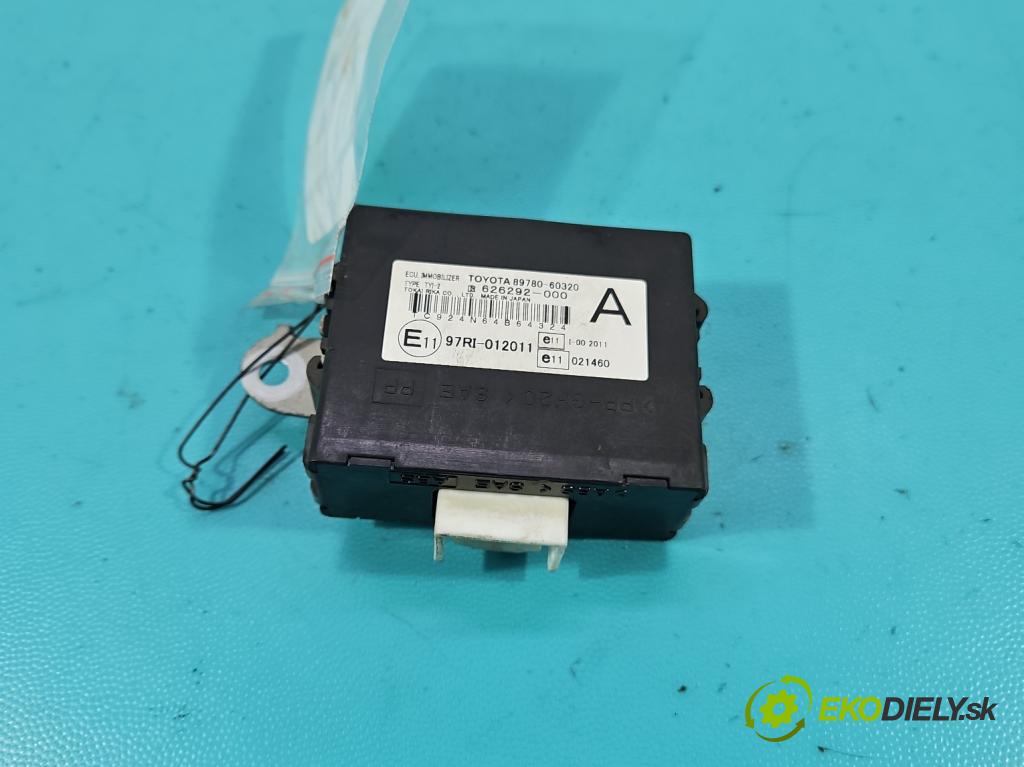 Toyota Land Cruiser J120 2002-2010 3.0 D4D 166 HP automatic 122 kW 2982 cm3 5- riadiaca jednotka ostatné 89780-60320