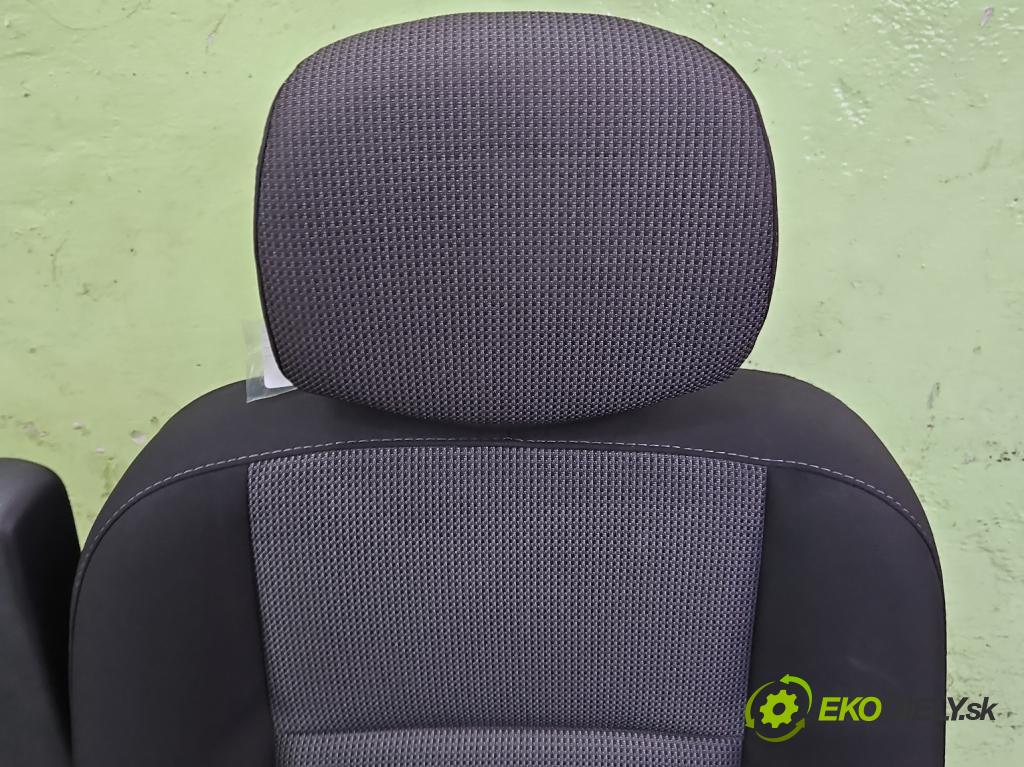 Renault Master III 2010-2024 2.3 DCI 163 HP manual 120 kW 2299 cm3 5- Sedačka ľavý (Sedadlo)