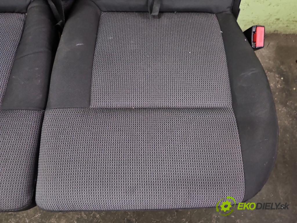 Renault Master III 2010-2024 2.3 DCI 163 HP manual 120 kW 2299 cm3 5- Sedačka pravý  (Sedadlo)