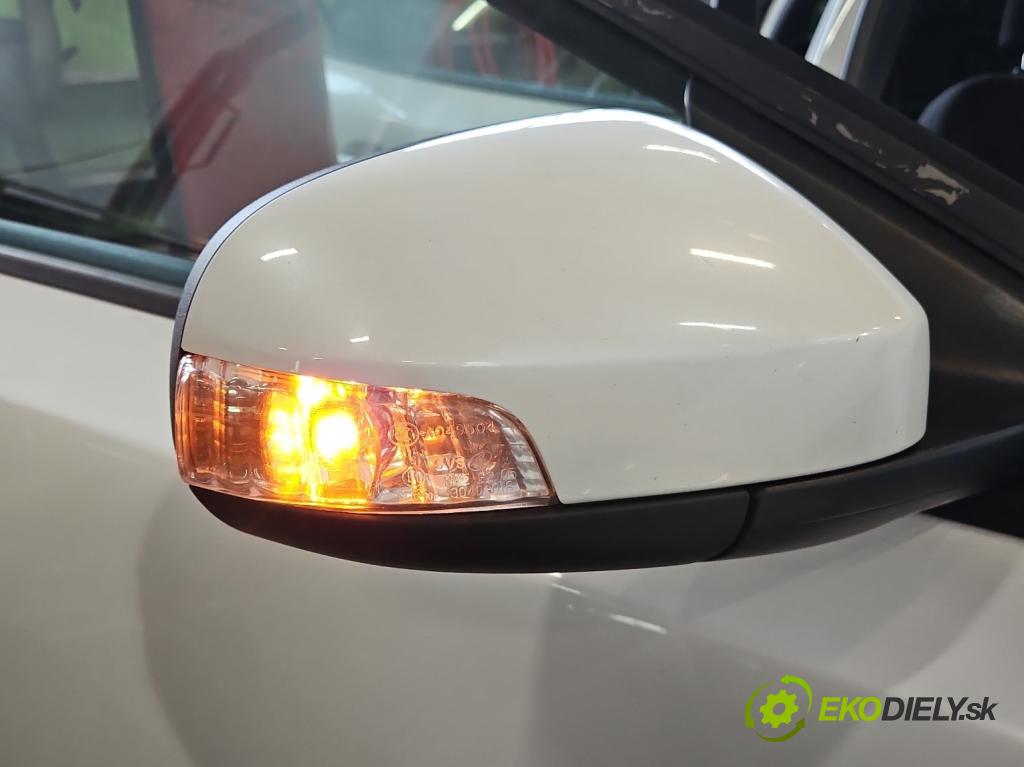Volvo V40 II 2012-2019 1.6 T3 150 hp manual 110 kW 1596 cm3 5- zpětné zrcátko pravé 31278137 (Klika dveří ostatní)
