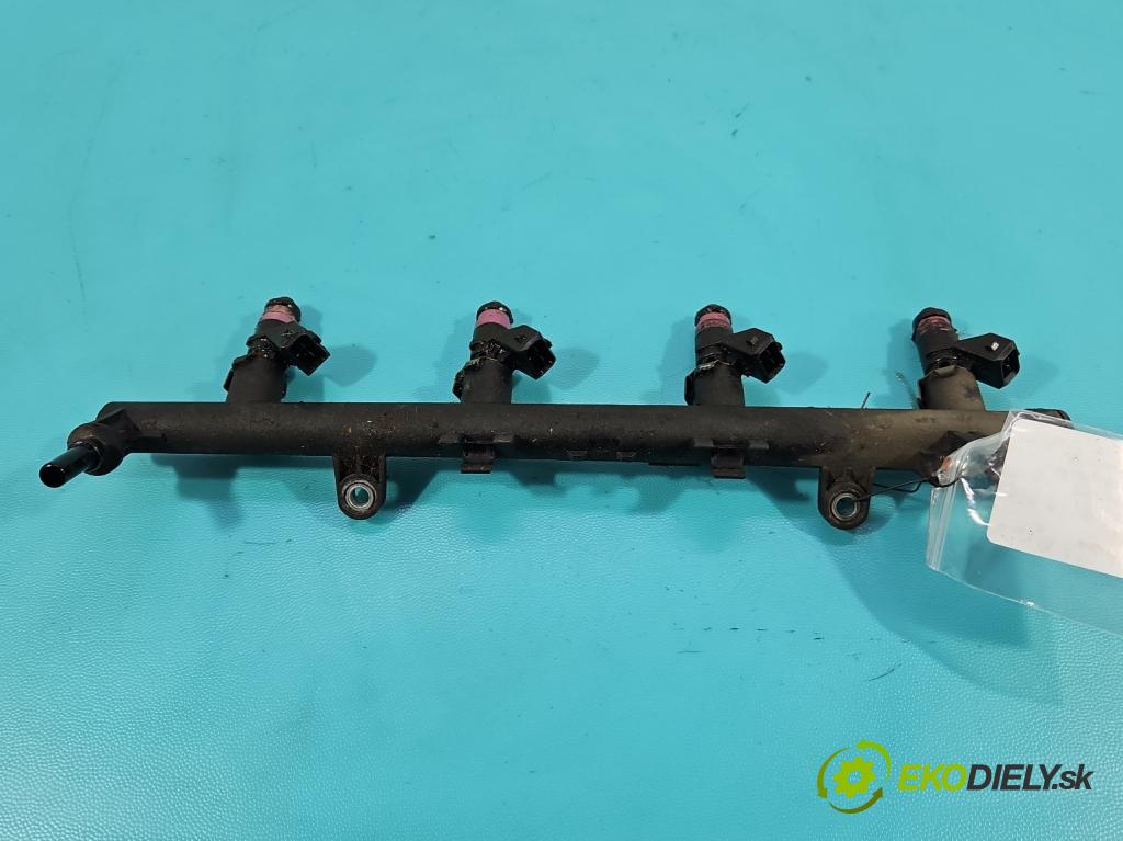 Renault Megane II 2003-2008 1.6 16v 113 HP manual 83 kW 1598 cm3 3- vstrek 8200135504 (Vstrekovač paliva)