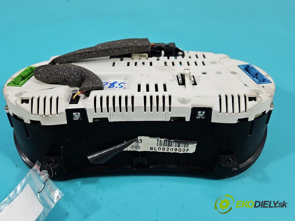 Audi A3 8L 1996-2003 1.6 SR 102 HP manual 75 kW 1595 cm3 3- prístrojovka/ budíky 8L0920900F (Prístrojová doska)