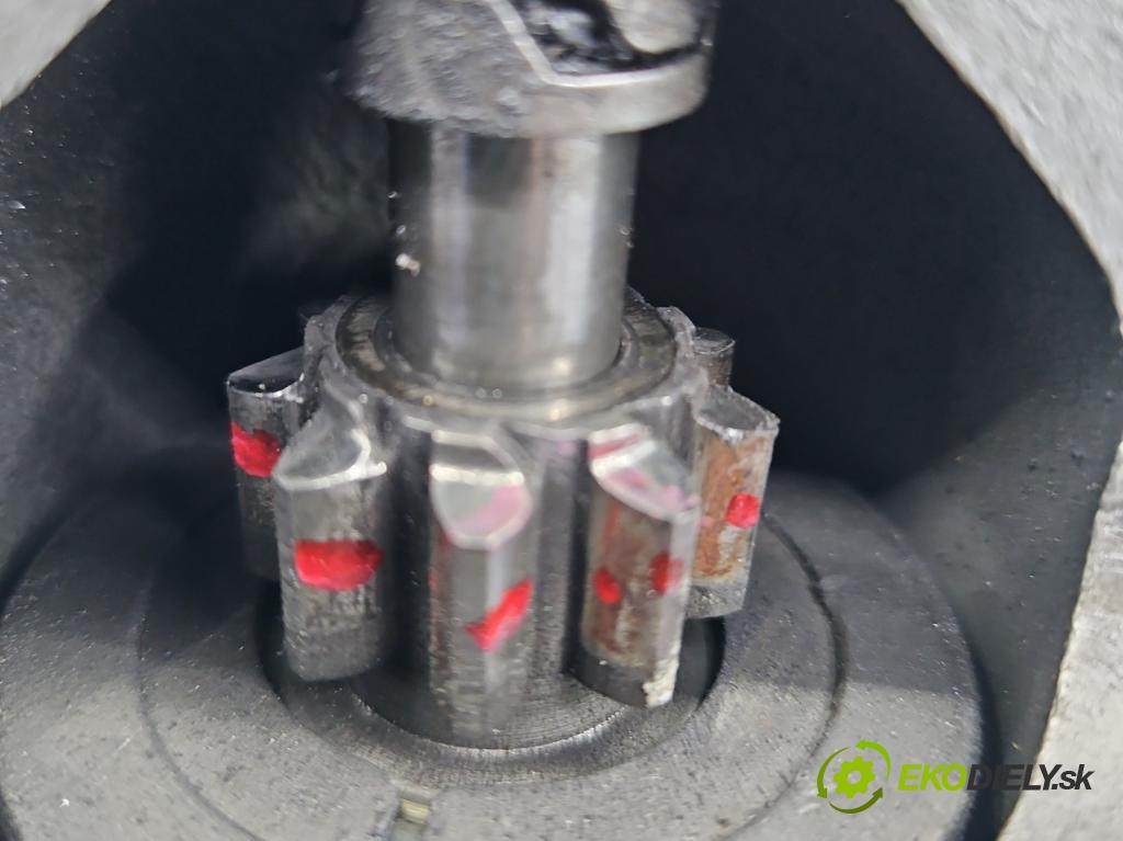 Bmw 5 E39 1996-2003 3.0d 193 hp manual 142 kW 2926 cm3 4- startér:  (Startér)