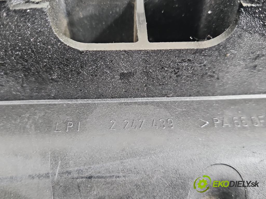 Bmw 5 E39 1996-2003 3.0d 193 hp manual 142 kW 2926 cm3 4- potrubí sací 2247439 (Sací potrubí)