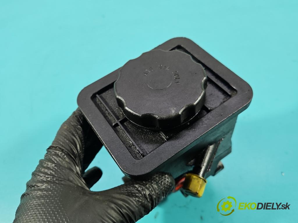 Bmw 5 E39 1996-2003 3.0d 193 HP manual 142 kW 2926 cm3 4- čerpadlo posilovač 7691974 (Servočerpadlo)