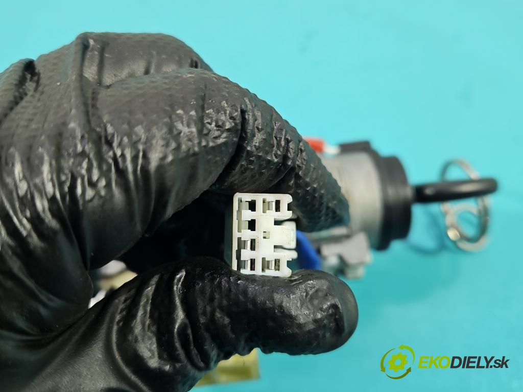 Hyundai I30 II 2012-2016 1.4 16v 100 HP manual 73.2 kW 1396 cm3 5- Spínačka (Spínacia skrinka)