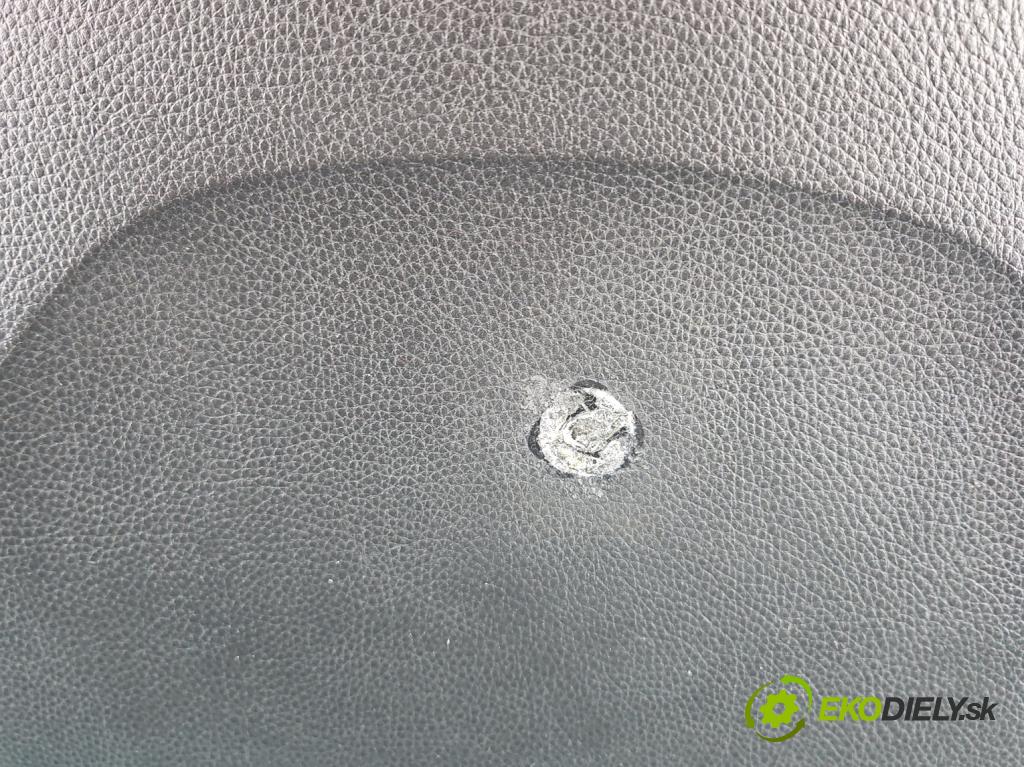 Hyundai I30 II 2012-2016 1.4 16v 100 hp manual 73.2 kW 1396 cm3 5- kokpit,přistrojova deska