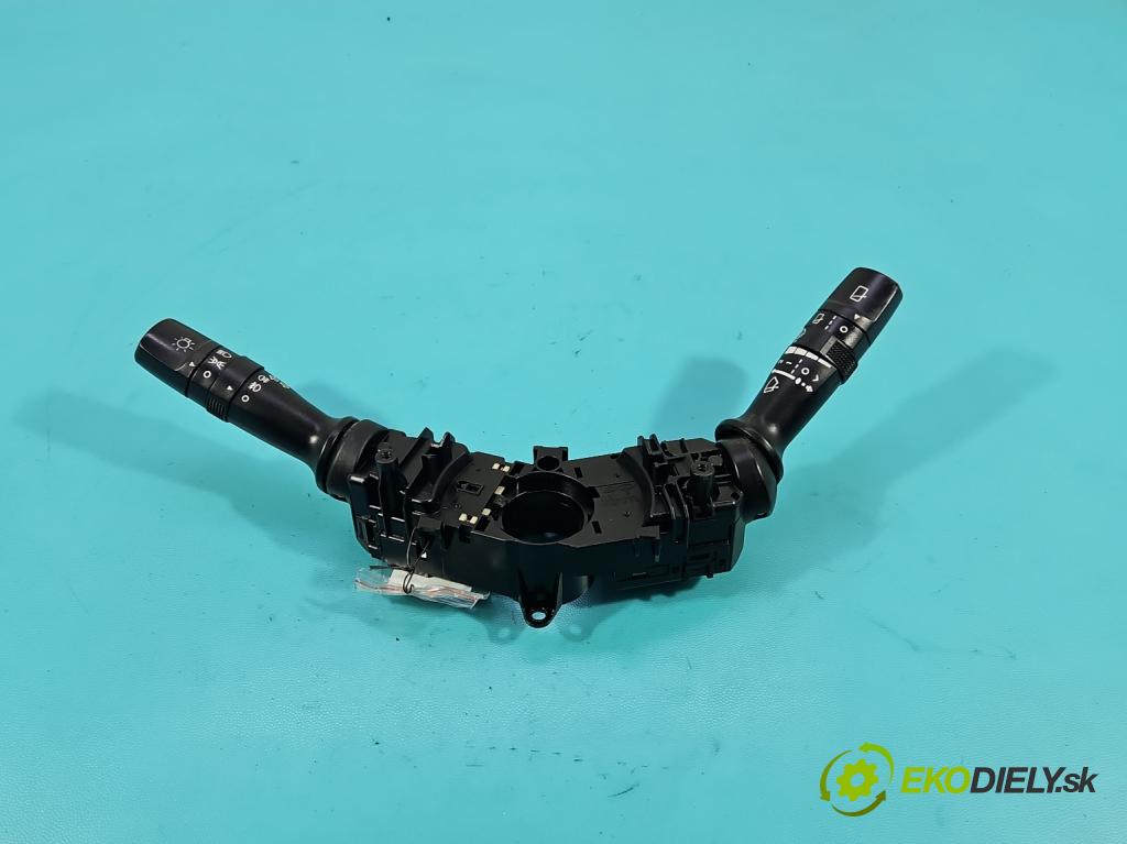 Hyundai I30 II 2012-2016 1.4 16v 100 HP manual 73.2 kW 1396 cm3 5- prepínač komplex: 93420-2K560 (Prepínacie páčky pod volantom)