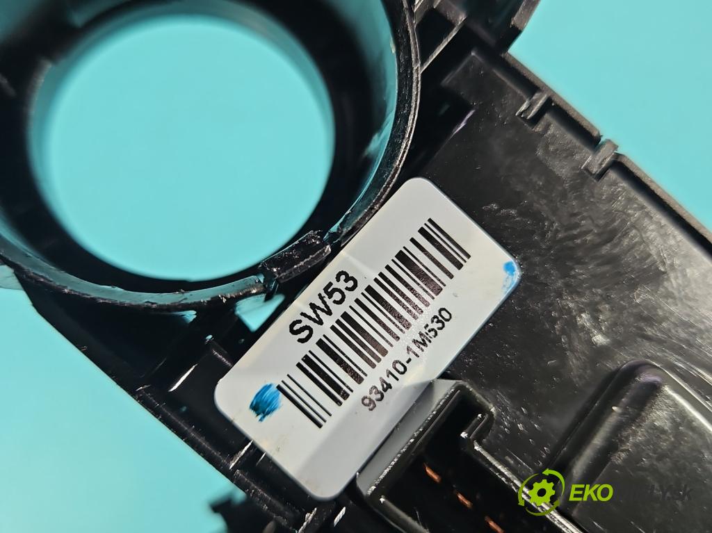 Hyundai I30 II 2012-2016 1.4 16v 100 HP manual 73.2 kW 1396 cm3 5- prepínač komplex: 93420-2K560 (Prepínacie páčky pod volantom)